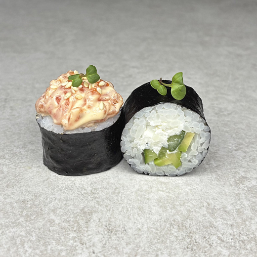 Ролл с лососем тартар